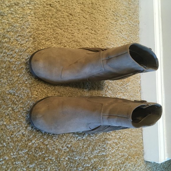 Taupe Fringe Almond Toe Madden Girl Booties - Picture 2 of 8
